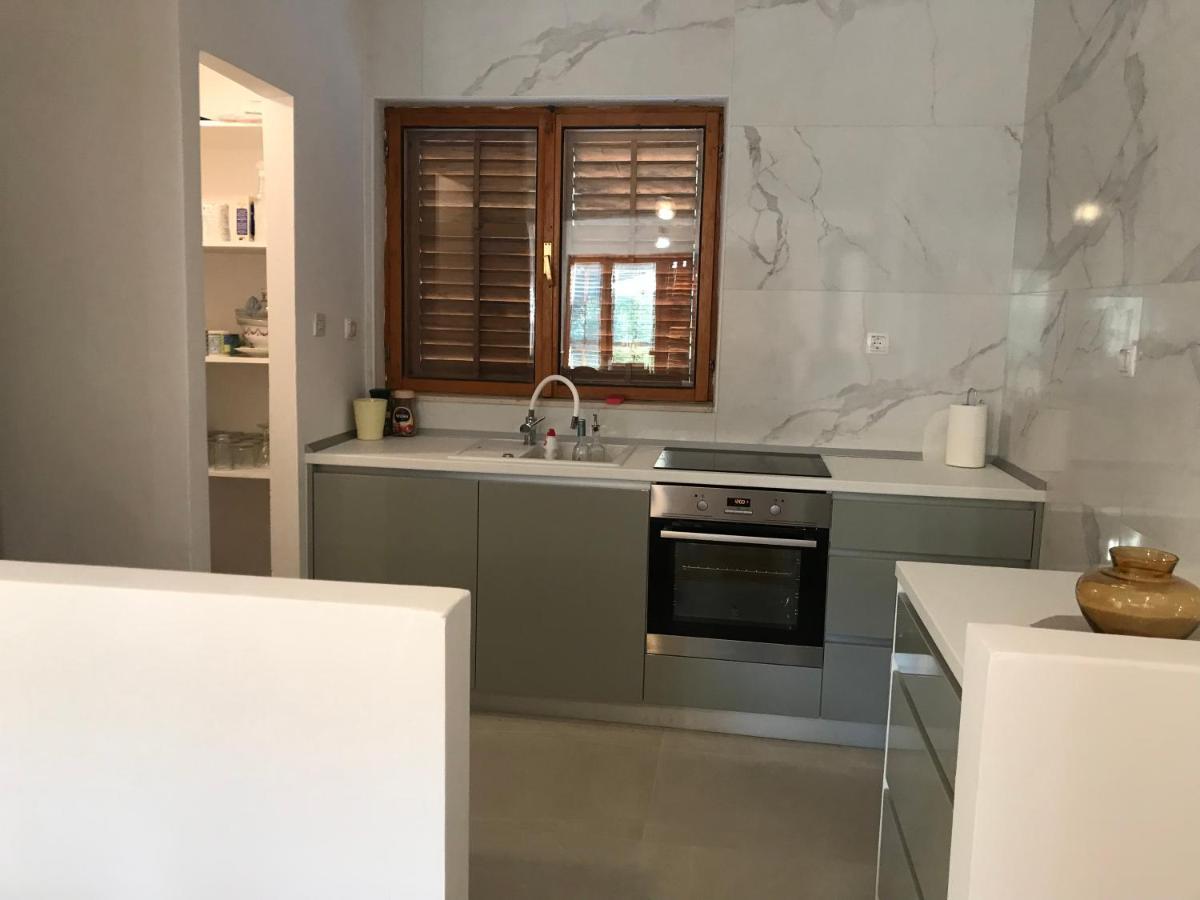 Six Bedroom Holiday Home Matea Ploce  Buitenkant foto
